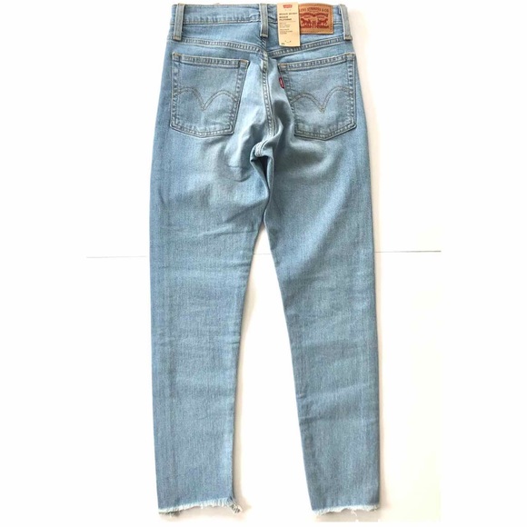 Levi’s Wedgie Skinny- NEW with tags. - Picture 3 of 9